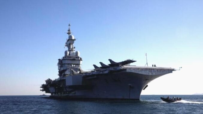 Portavionul francez Charles de Gaulle in Creta - STIRIHUB